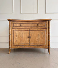 Load image into Gallery viewer, Ashton Chest