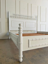 Load image into Gallery viewer, Canton Bed