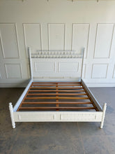 Load image into Gallery viewer, Canton Bed