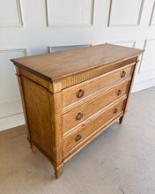 Load image into Gallery viewer, Camelot 3 Drawer Chest