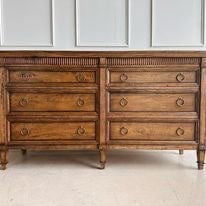 Load image into Gallery viewer, Camelot Dresser