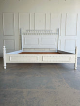 Load image into Gallery viewer, Canton Bed