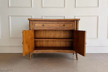 Load image into Gallery viewer, Ashton Chest