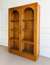 Load image into Gallery viewer, Vannes 2 Door Display Cabinet
