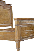 Load image into Gallery viewer, Camelot Bed