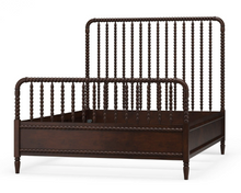 Load image into Gallery viewer, Cholet Spindle Bed