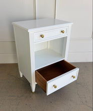 Load image into Gallery viewer, Kindel Furniture Vintage Nightstand