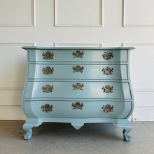 Load image into Gallery viewer, Sutton Bombe 4 Drawer Commode