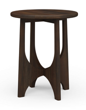 Load image into Gallery viewer, Vannes Round End Table