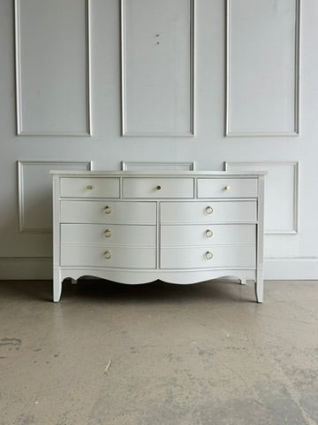 Dixie 7 Drawer Dresser in White Dove