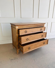 Load image into Gallery viewer, Camelot 3 Drawer Chest
