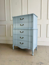 Load image into Gallery viewer, Vintage Dixie 5 Drawer French Chest
