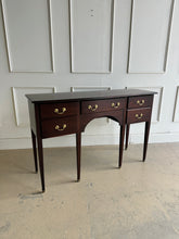 Load image into Gallery viewer, Traditional 5 Drawer Sideboard
