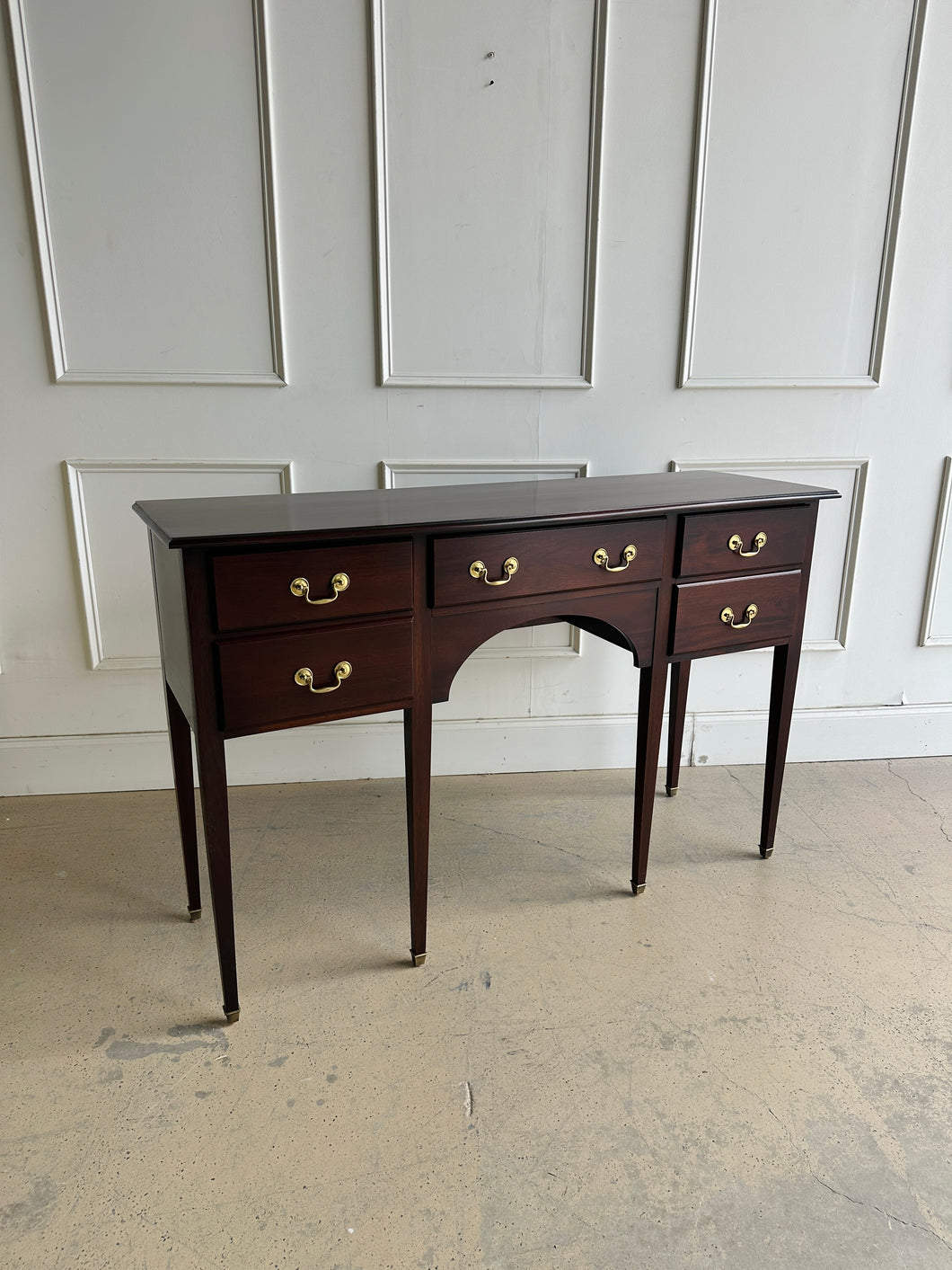 Traditional 5 Drawer Sideboard