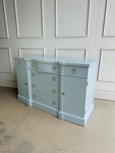 Load image into Gallery viewer, Sligh Furniture Vintage Buffet Server
