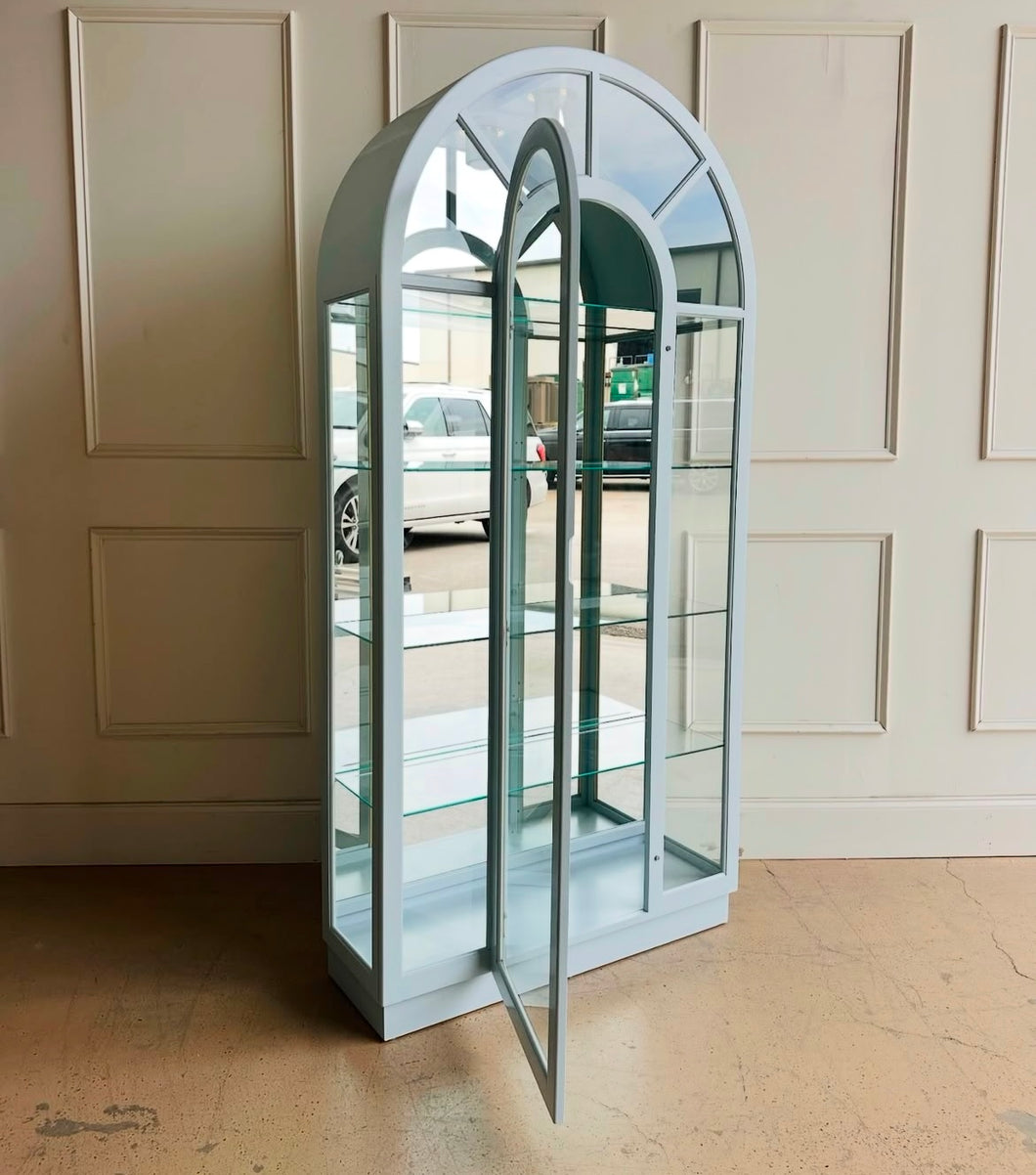 Arched Display Cabinet in Parma Gray