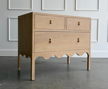 Load image into Gallery viewer, Bramble Chloe Single Vanity, a stunning blend of classic craftsmanship &amp; timeless elegance. Featuring a beautiful scalloped bottom, solid mahogany construction, and one spacious functioning drawer, this piece is both chic &amp; practical. Good Bones Furniture
