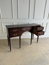 Load image into Gallery viewer, Traditional 5 Drawer Sideboard
