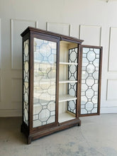 Load image into Gallery viewer, Ceylon Display Cabinet
