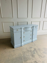 Load image into Gallery viewer, Sligh Furniture Vintage Buffet Server
