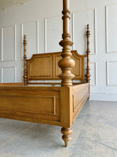 Load image into Gallery viewer, Savannah Bed King
