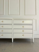 Load image into Gallery viewer, 8 Drawer Dresser &amp; Nightstands &quot;SET&quot; in White Dove
