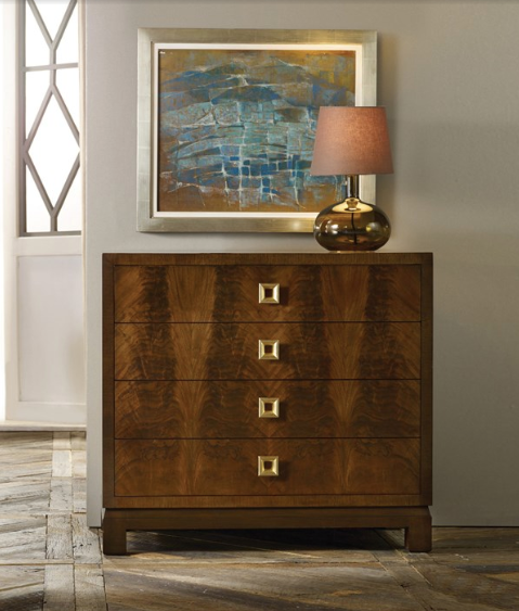 Avignon Bachelor Chest