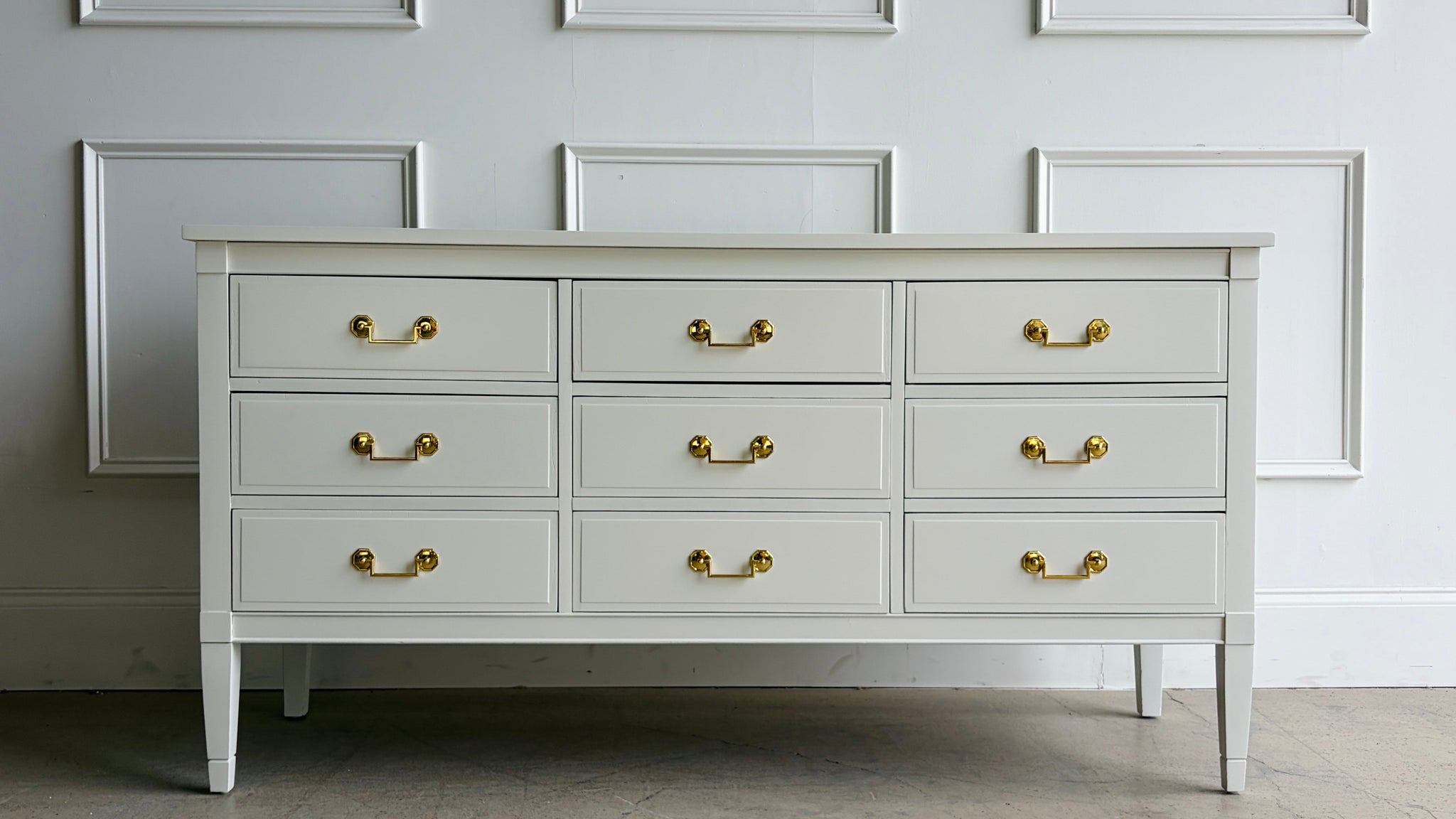 Vintage Dixie 9 Drawer Dresser in Benjamin Moore Swiss Coffee – Good Bones Furniture