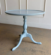 Load image into Gallery viewer, Vintage Pedestal Table in Parma Gray
